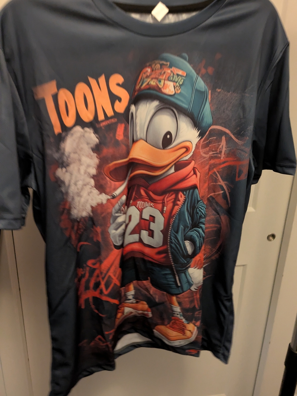 Fan Art Donald Duck TOONS 23 Streetwear Graphic T-Shirt Medium NEW